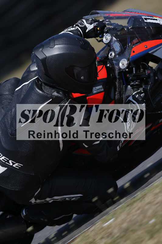 /Archiv-2023/28 05.06.2023 Moto Club Anneau du Rhin/rouge-expert/1